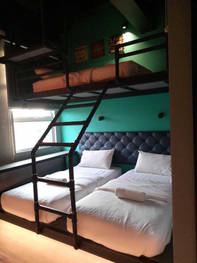 Tube Hotel Klebang Melaka Εξωτερικό φωτογραφία